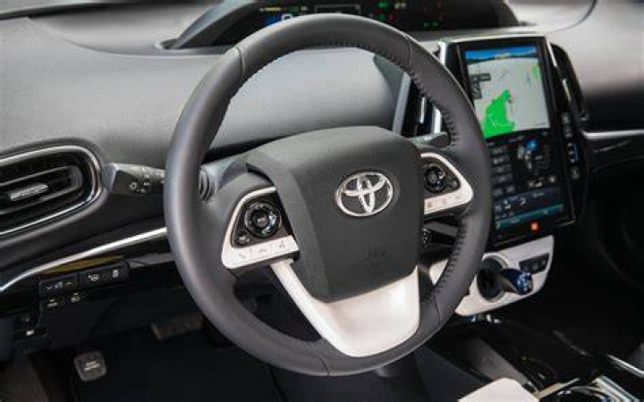 2017 Toyota Prius Prime Review: Toyota’s Smartest Hybrid Yet