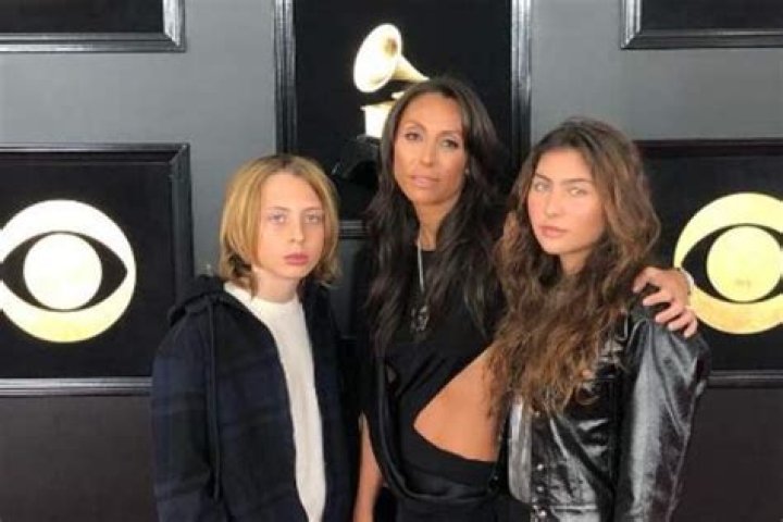 5 Fast Facts About Chris Cornell’s Wife Vicky Karayiannis