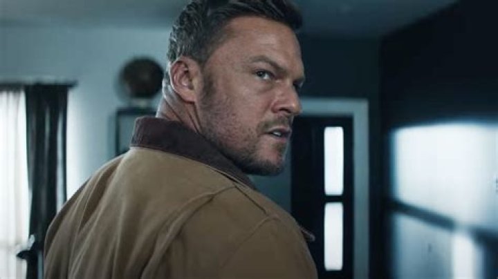 6 best TV shows you need to watch in December
