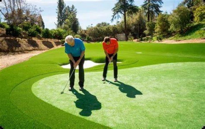 A Journey Through Amanda On Golf: A Passion For The Green
