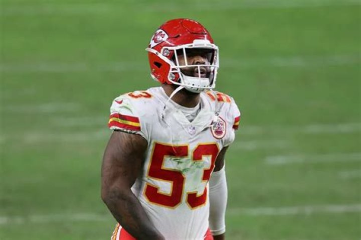 Anthony Hitchens Contract, Age, College, Parents, Salary, Net Worth, 40 Time, Teams, PFF Grade