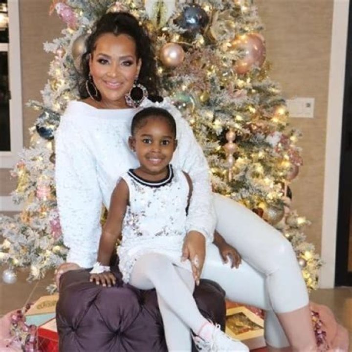 Aphrodite Jones Age, Wikipedia, Biography, Children, Salary, Net Worth, Parents.