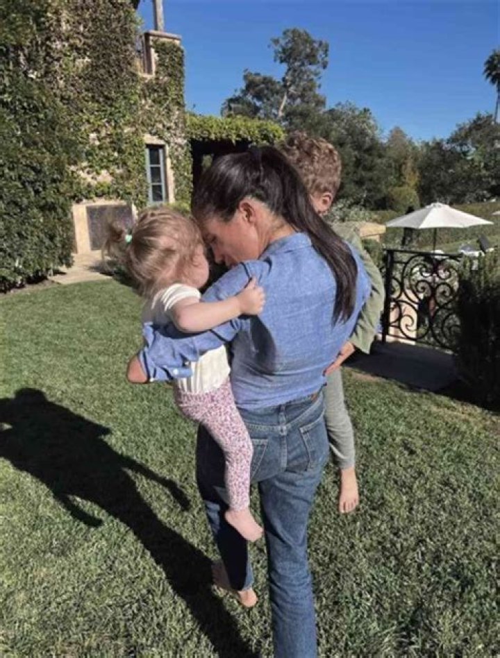 Bobby Bones’s Sister Once Visited The Town With Her Children To Spend Weekend