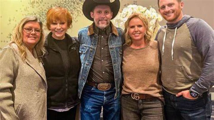 Capturing Moments: The Heartwarming Reba McEntire Family Photos