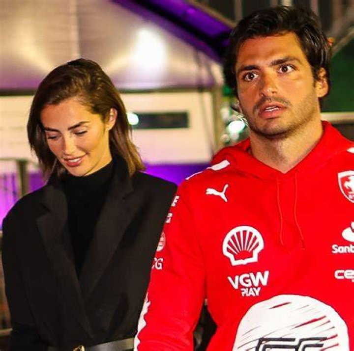 Carlos Sainz Girlfriend: Who Is She And Their Love Story