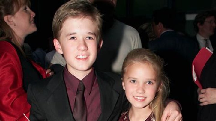 Childhood Brilliance: Emily Osment's Early Silver Screen Era