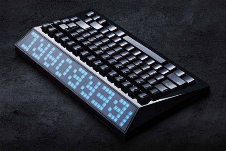 Cyberboard R2 review: Should you spend $700 on a keyboard?