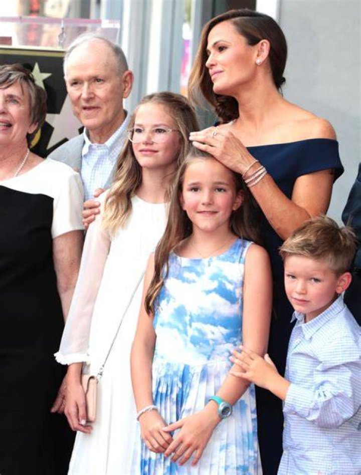 Discover The Story Behind Ben Affleck's Daughter: Her Life And Legacy