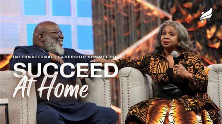 Discovering The Age Of Serita Jakes: A Journey Through Her Life