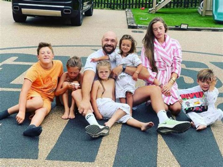 Discovering The Family Life Of Anthony Kiedis: Does He Have Kids?