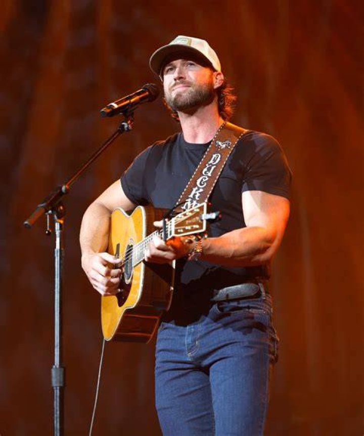 Discovering The Heartfelt Melodies Of Country Singer Riley Green