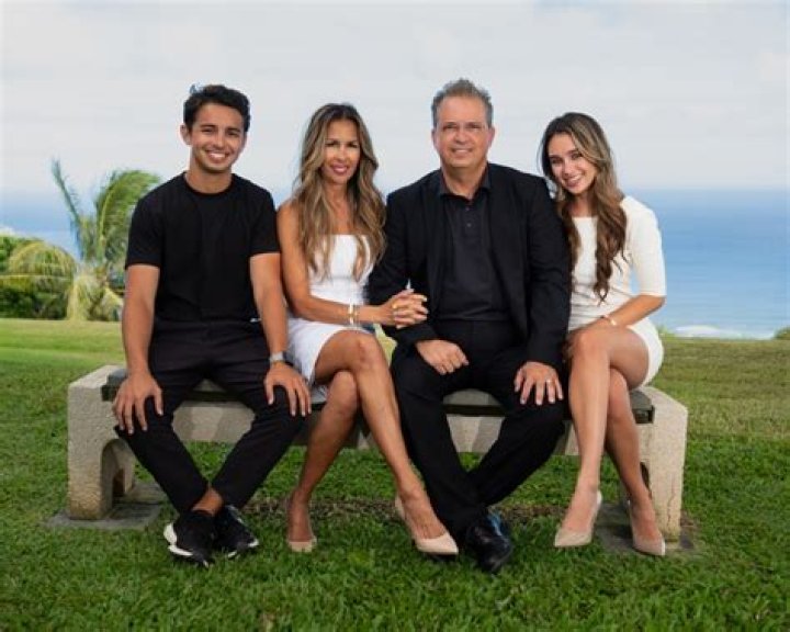 Discovering The Heartwarming World Of Glenn Medeiros Family