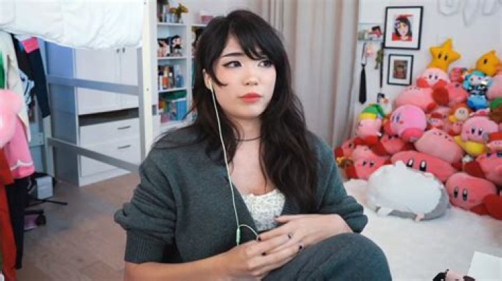 Emiru (Twitch Star) Wiki, Bio, Age, Height, Weight, Measurements, Boyfriend, Net Worth, Facts