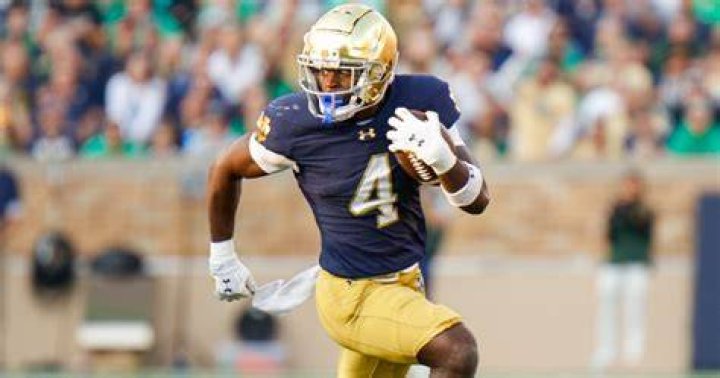 Eric Kendricks Ethnicity, Contract, Salary, Net Worth, Draft, PFF, Instagram, Brother, Jersey, College, Height