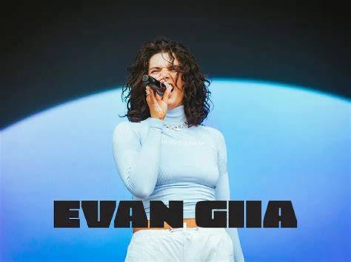 EVAN GIIA: Know Everything About Her