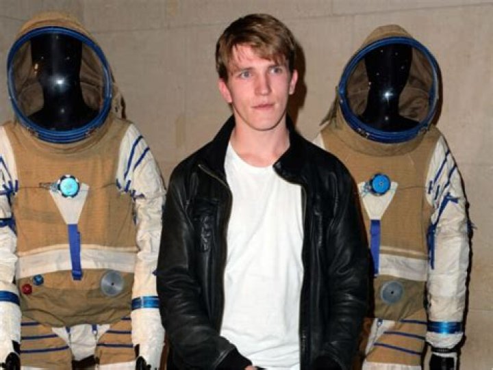 Ewan Mitchell: Rising Star In The Entertainment Industry