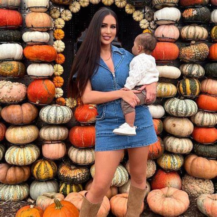 Exploring Cristina OnlyFans: An Inside Look At Her Unique Journey