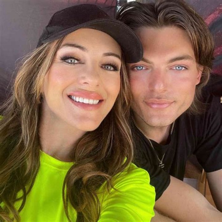 Exploring Damian Hurley's Height: Facts And Insights