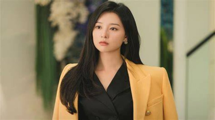 Exploring The Life And Career Of Kim Ji Won