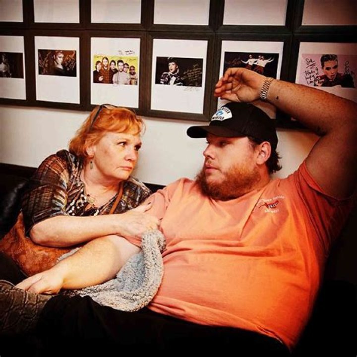 Exploring The Lives Of Luke Combs’ Parents: Are They Still Alive?