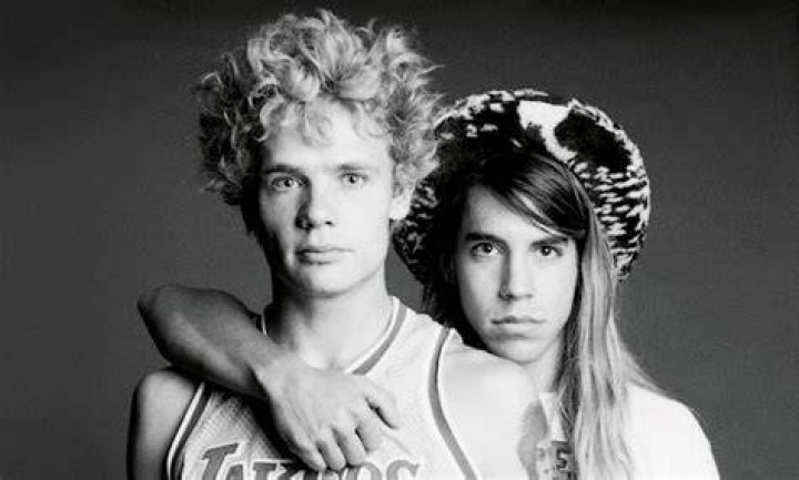 Exploring The Vibrant Era Of Anthony Kiedis In 1980