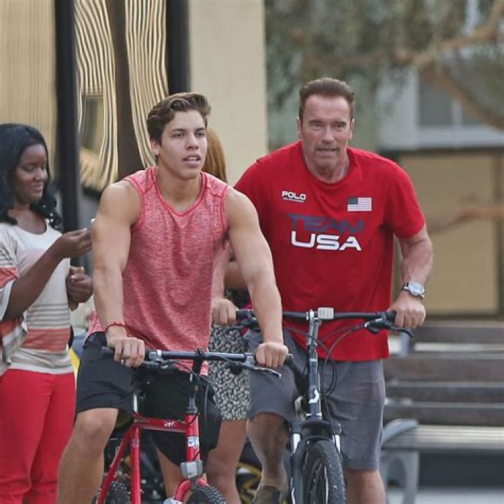 Get The Scoop: Arnold's Son And Mom Twitter Saga