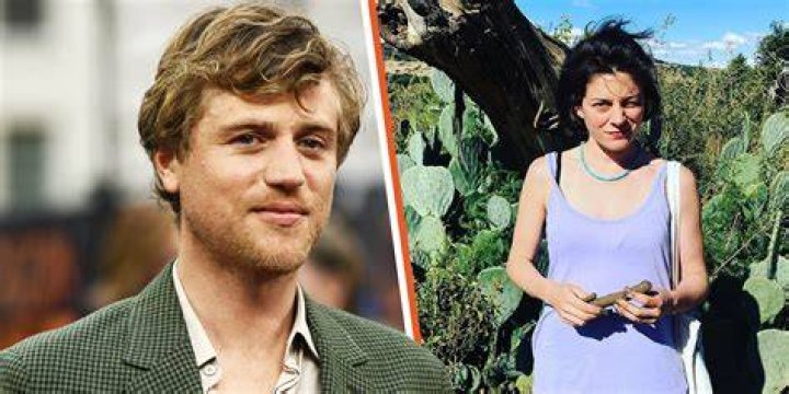 Get The Scoop: Johnny Flynn's Wifey