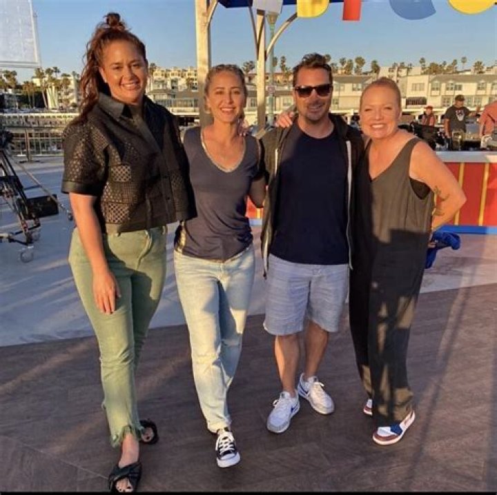 How Tall Is Antonia Lofaso? Height In Feet And Weight 