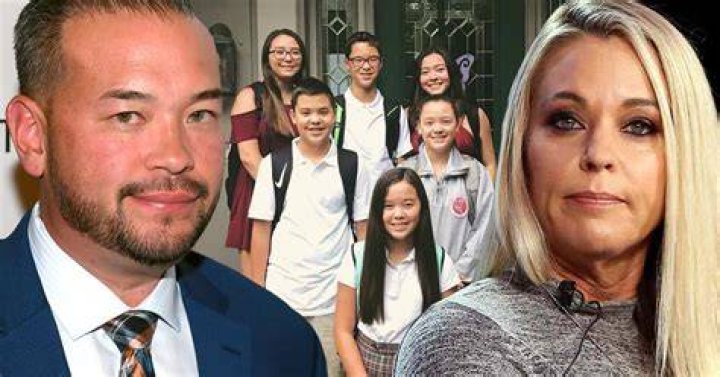 Interesting Tidbits About Kate Gosselin’s Family, Show, Divorce And Net Worth