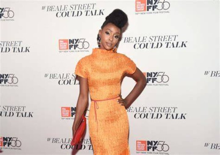 Is Karen Mott Really Pregnant On Sistas? Actress Ebony Obsidian Husband And Instagram Bio