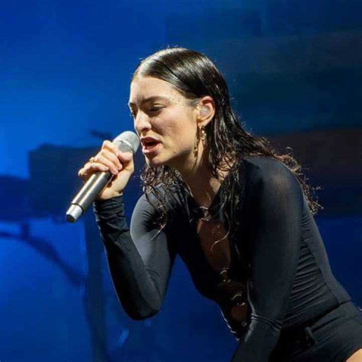 Is Lorde British? Unraveling The Mystique Of The Kiwi Sensation