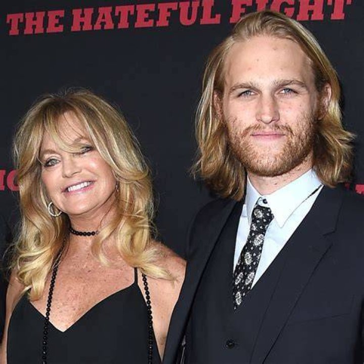 Is Waylon Kurts Transgender? Gender Family And Partner Revealed