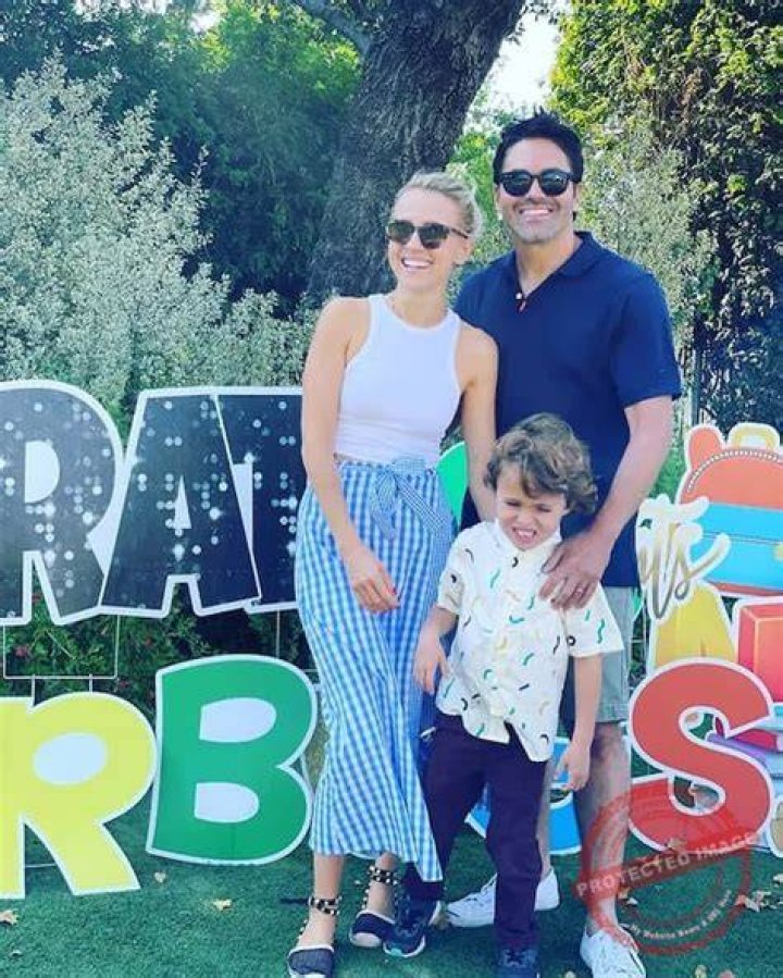 Jessica Holmes Husband: Know About Her Age, Salary and Net Worth