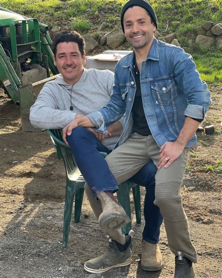 Jonathan Knight's Family Ties: A Look At His Siblings