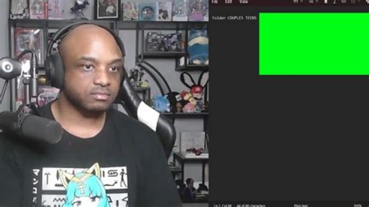 Lacari Twitch Age, Wiki, Biography, Girlfriend And Net Worth