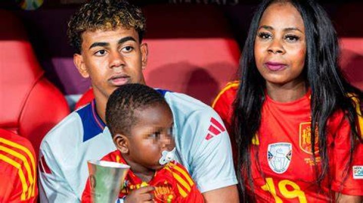 Lamine Yamal's Mother: Unraveling The Mystery Of Her Age