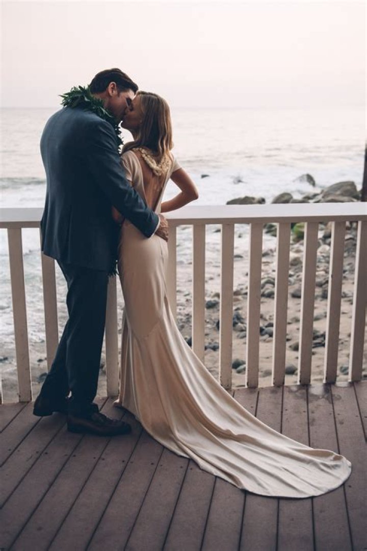 Lauren Lyster KTLA: Bio, Age, Height, Husband, Carter Evans, Wedding, Yahoo Finance, RT &amp; Net Worth