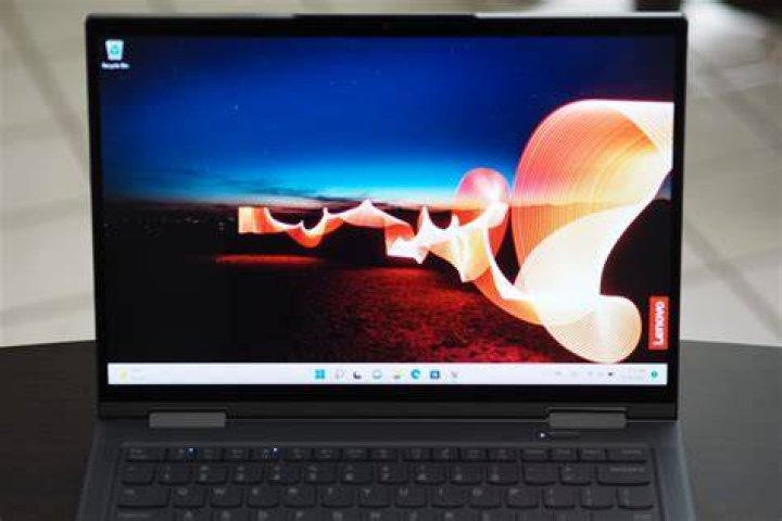 Lenovo Yoga 9i 14 Gen 7 vs. Lenovo ThinkPad X1 Yoga Gen 7