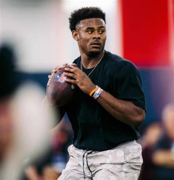 Liberty Flames: Who Are Malik Willis Parents? Meet The NCAA Football QB On Instagram