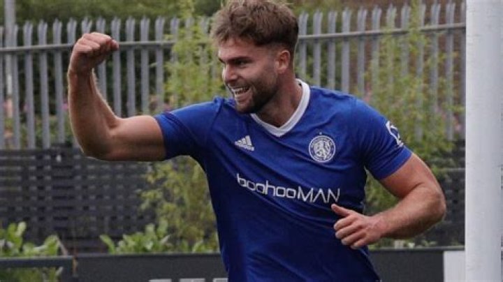 Love Island’s Tom Clare Macclesfield Salary As A Footballer