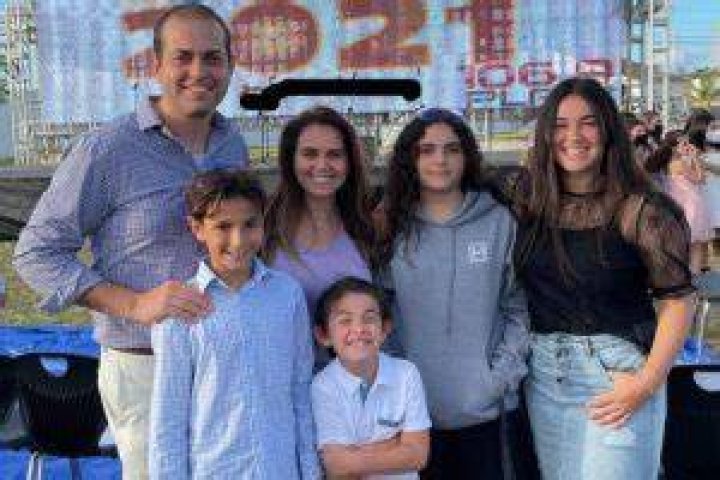Meet All Of Dennis Prager’s Children – He Has Been Married Thrice 