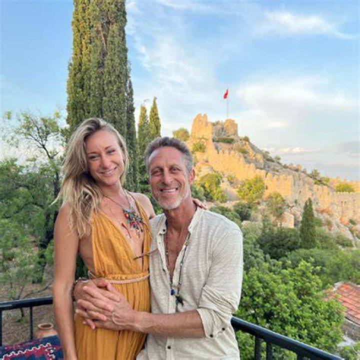 Meet Dr. Hyman's Wife: The Power Couple Behind Functional Medicine