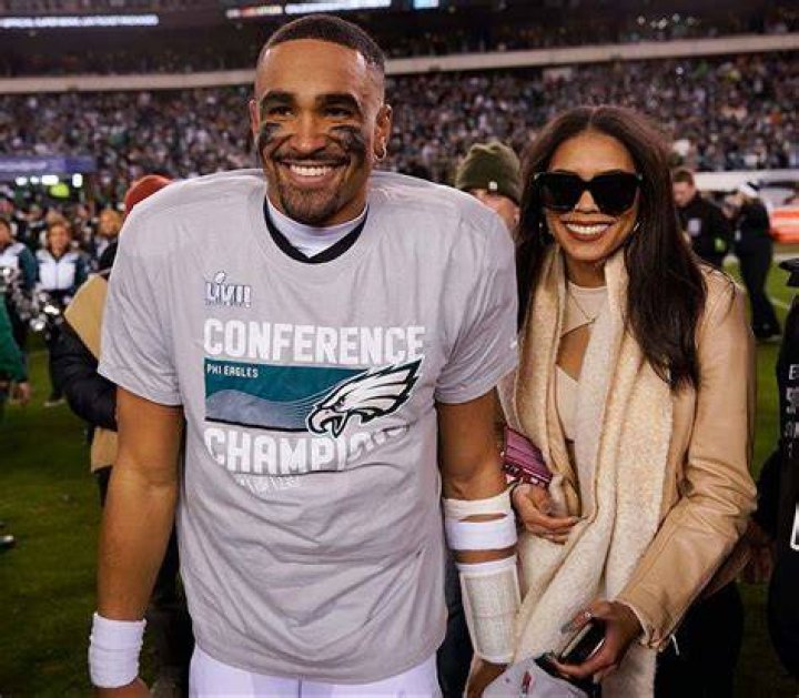 Meet Jaylon Smith Wife On Instagram: Is The Footballer Married?