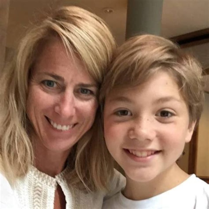 Meet Jennifer Hageney – Photos of Andrew Shue’s Ex-Wife and Mother of Their Kid