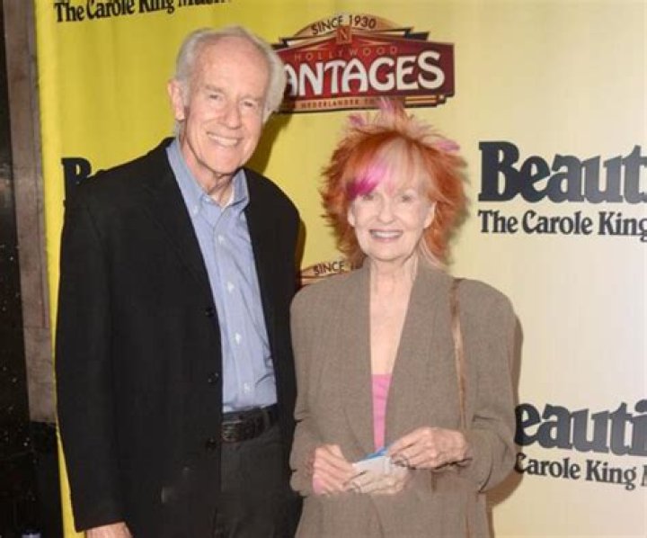Mike Farrell parents: Meet Michael Joseph Farrell, Sr. and Agnes Sarah Farrell