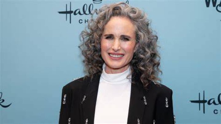 Molly Nibit: A Rising Star In The Entertainment Industry