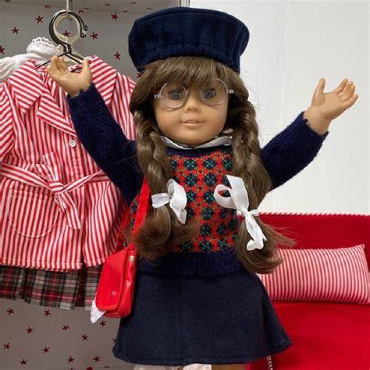 Molly Noblitt: The Doll That Captivated Hearts