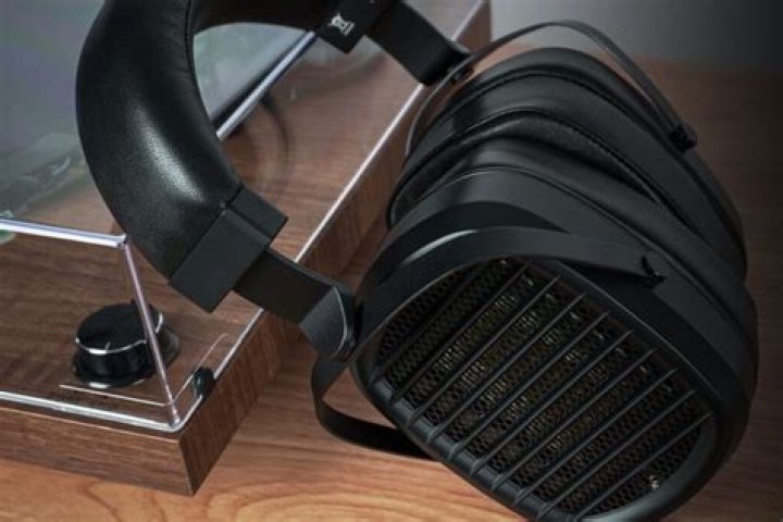 Monoprice $1,000 Monolith Headphones Use Exotic AMT Tech