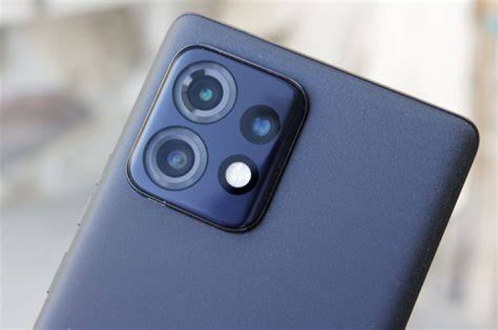Motorola Edge Plus (2023) review: a Pixel 7 Pro and Galaxy S23 killer