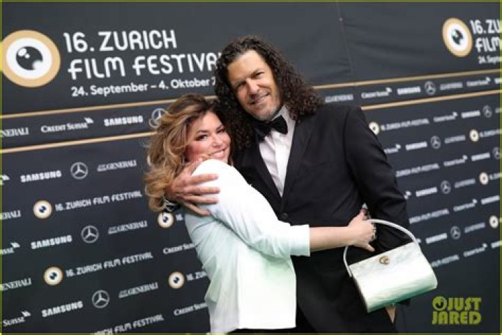 Mutt Lange Net Worth Update 2022 - New Wife And Affair Debunked